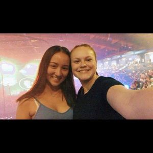 Meet your Posher, Avery